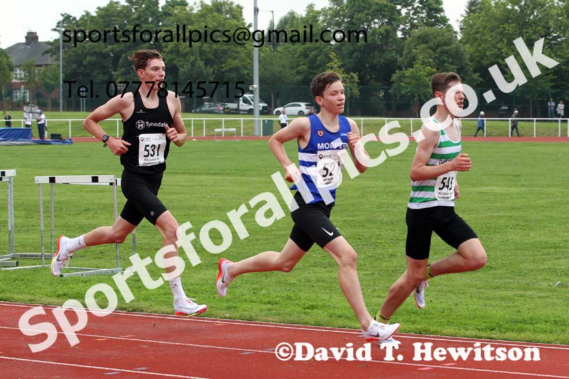 Mens and Boys 3000 metres, 2021 North Eastern Track and Field Champs., Middesbrough. Photo: David T. Hewitson/Sports for All Pics